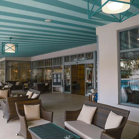 Insula Resort & Spa-3